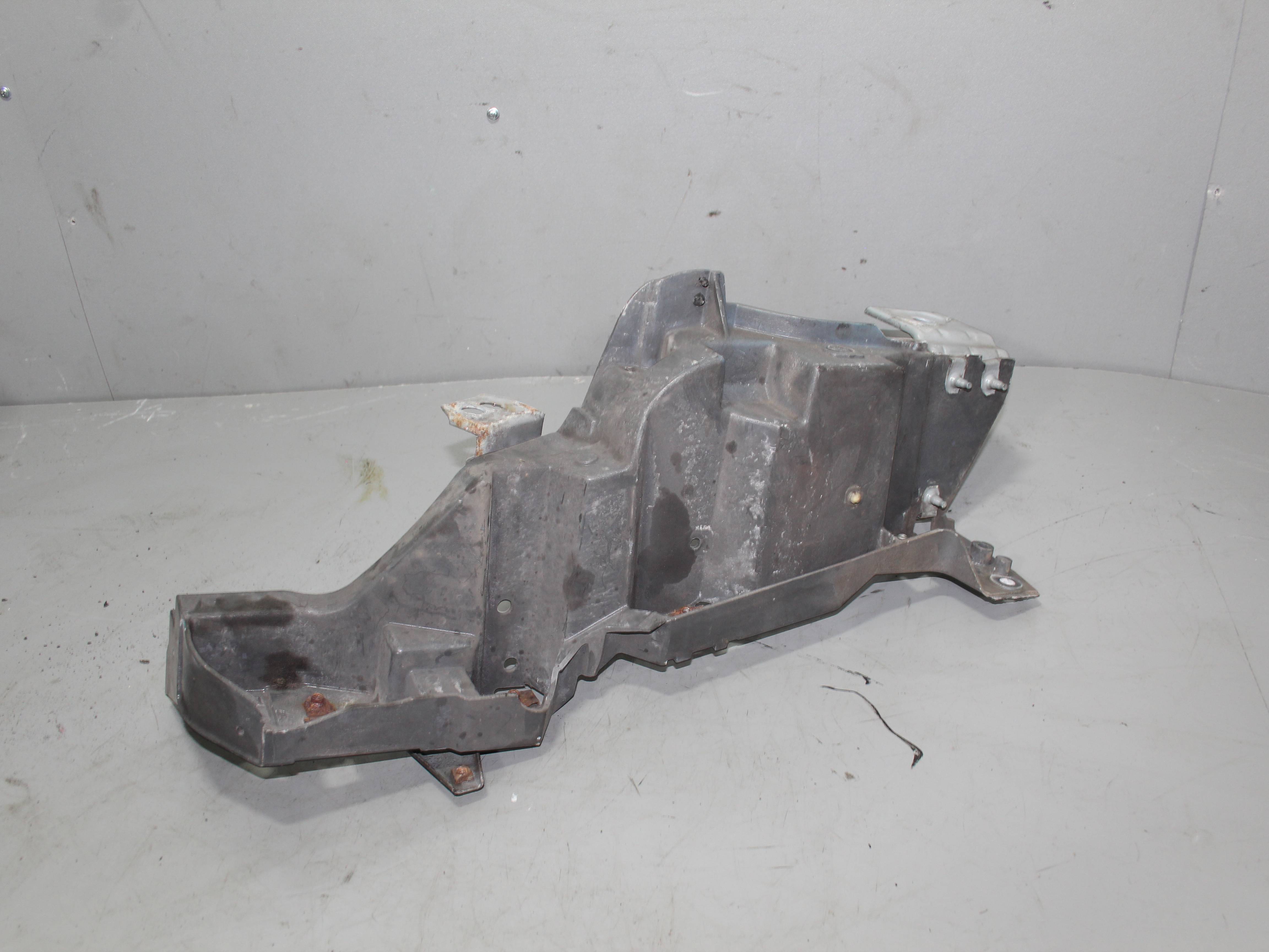 JAGUAR S-type I рестайлинг (2004—2008) для Панель передняя (правая часть)