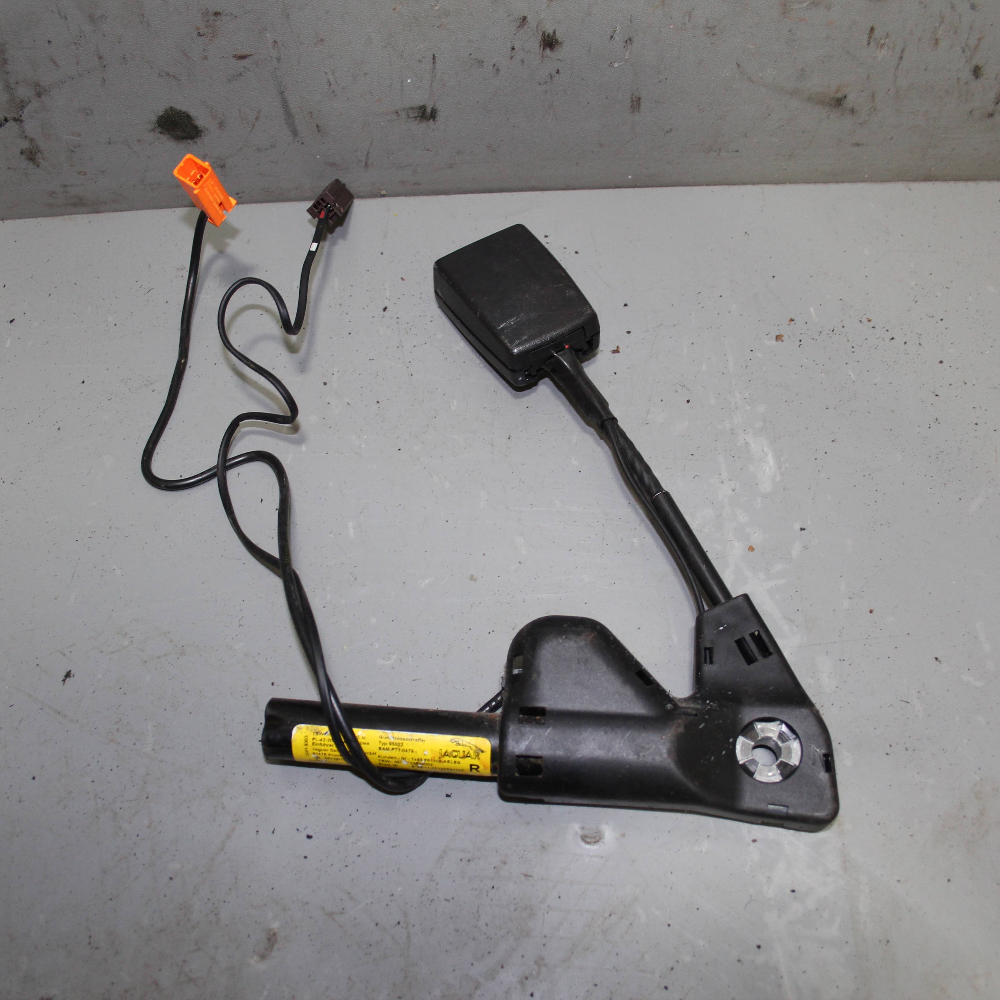 JAGUAR X-type I (2001—2009) для Скоба ремня безопасности правая