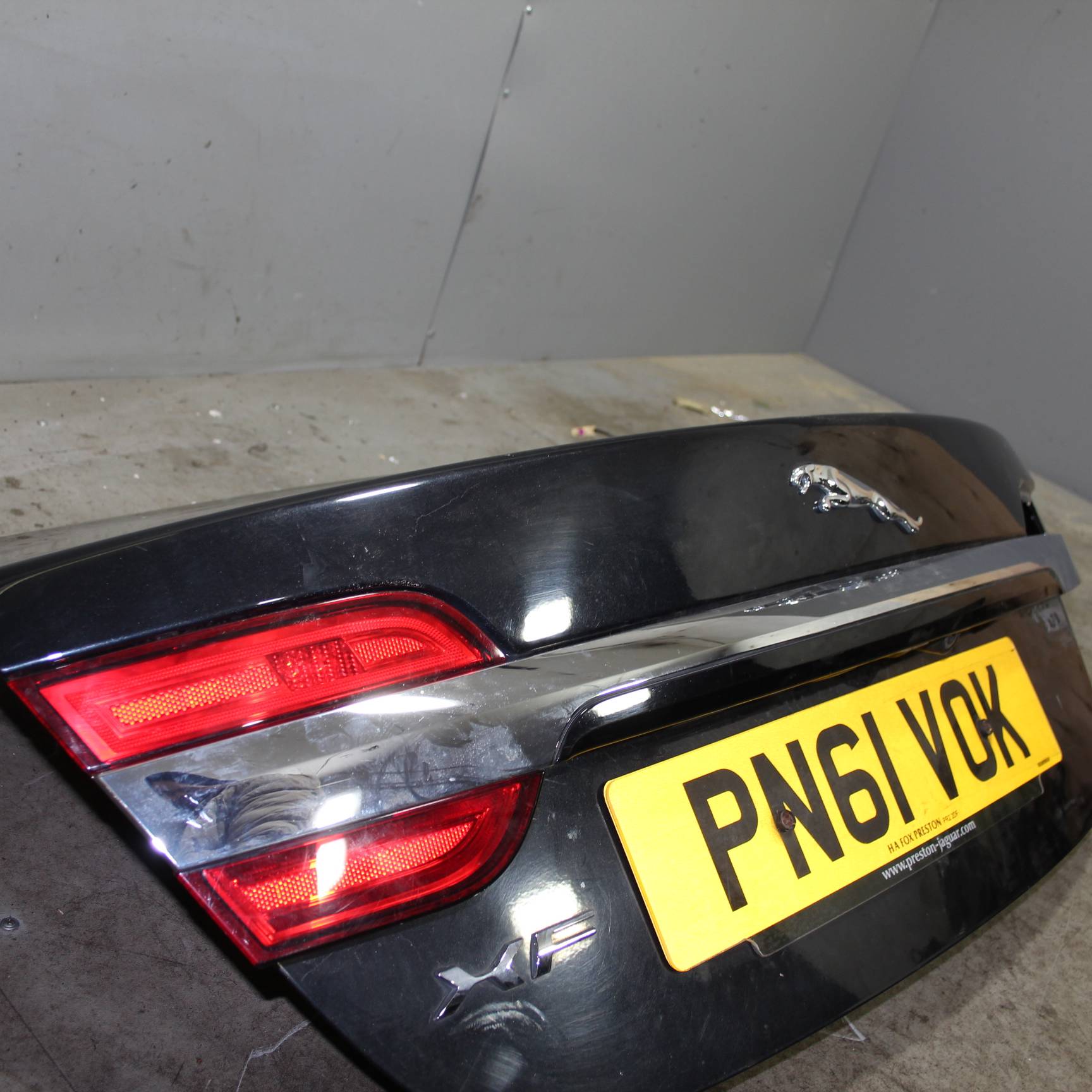 JAGUAR XF I рестайлинг (2011—2015) для Накладка крышки багажника (хром)