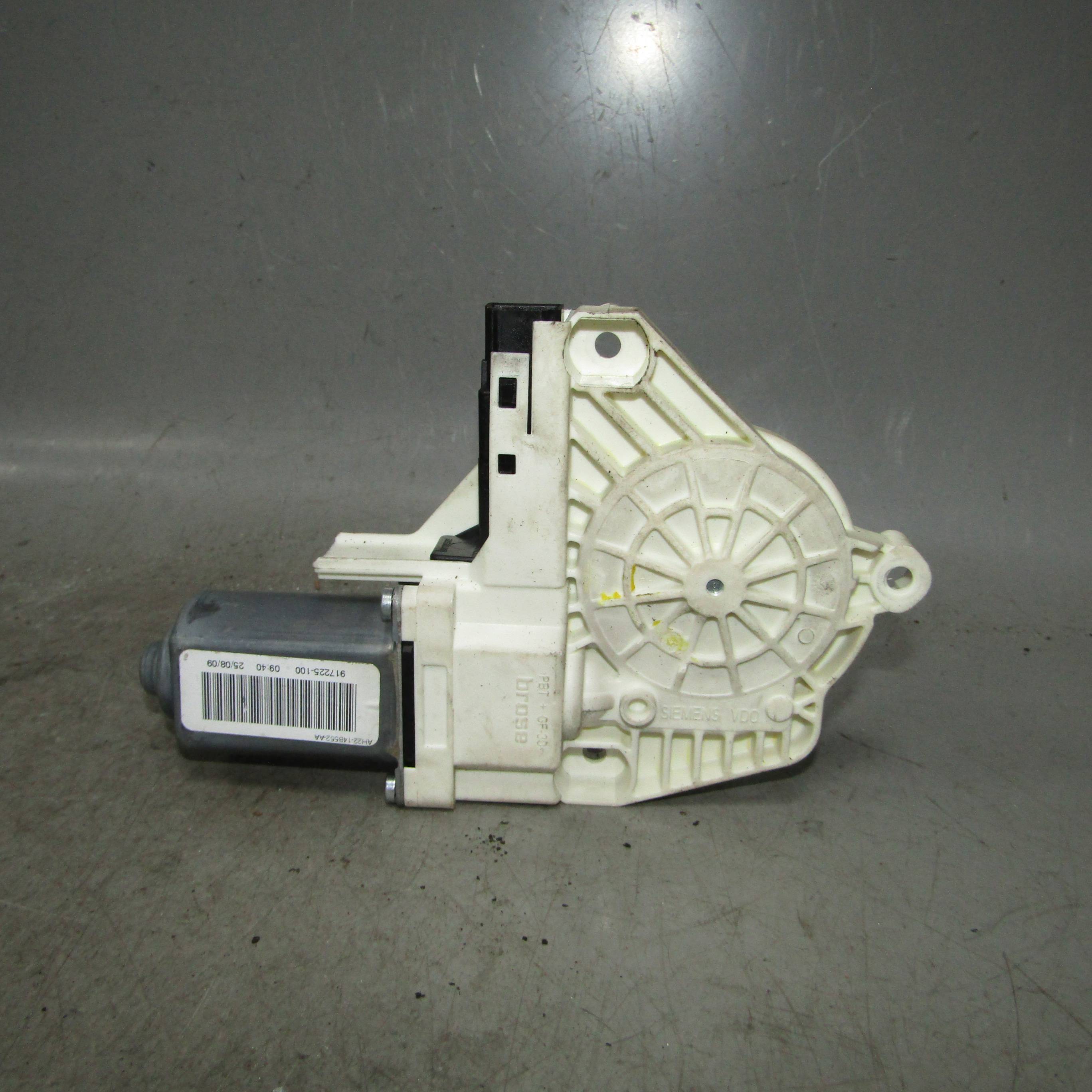 LAND ROVER Range Rover Sport I (2005—2009) для Стеклоподъемник передний правый