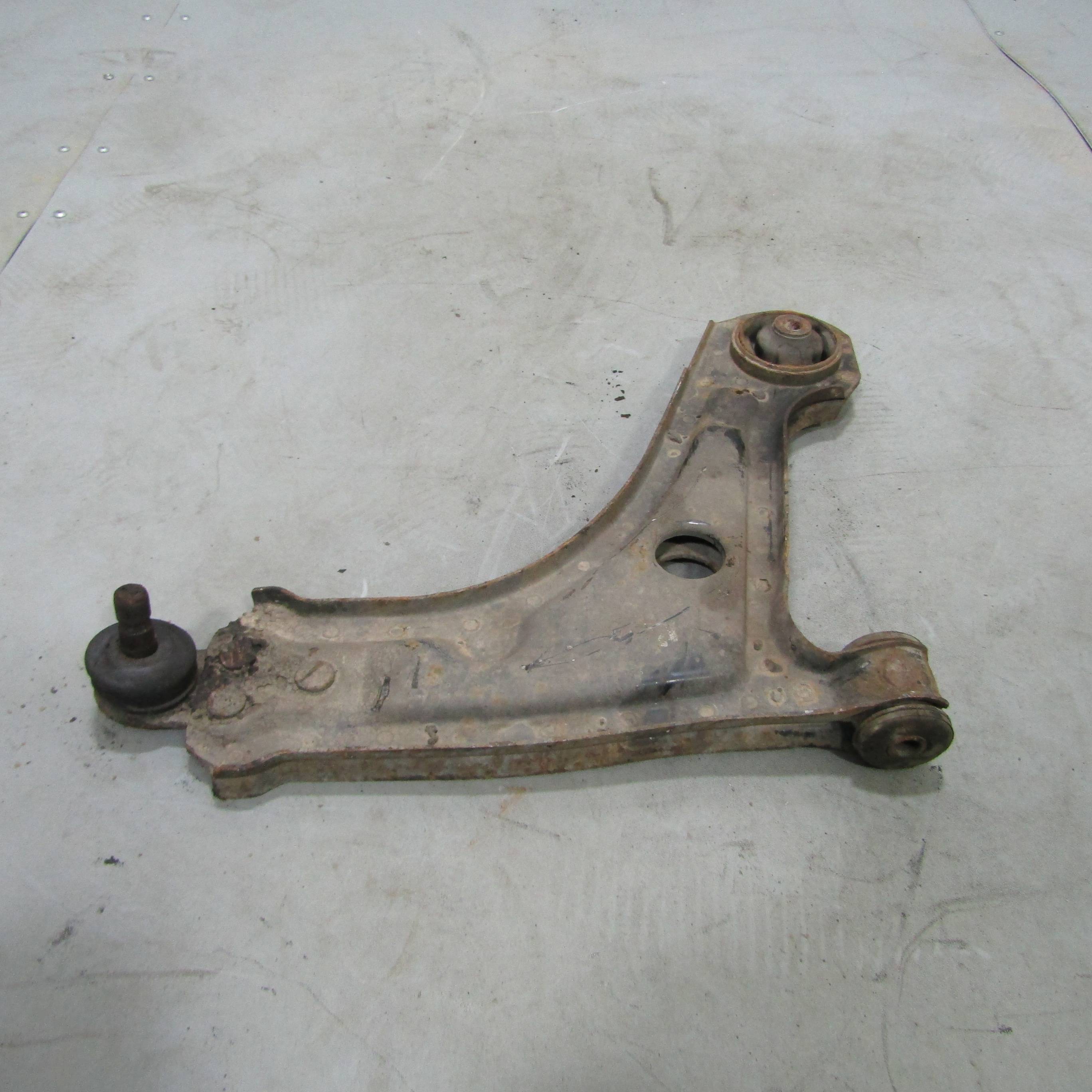 Рычаг шевроле реззо. Сайлентблок переднего рычага шевроле реззо. Рычаг шевроле реззо. Шевроле реззо передние рычаги. Pxcac003lr.