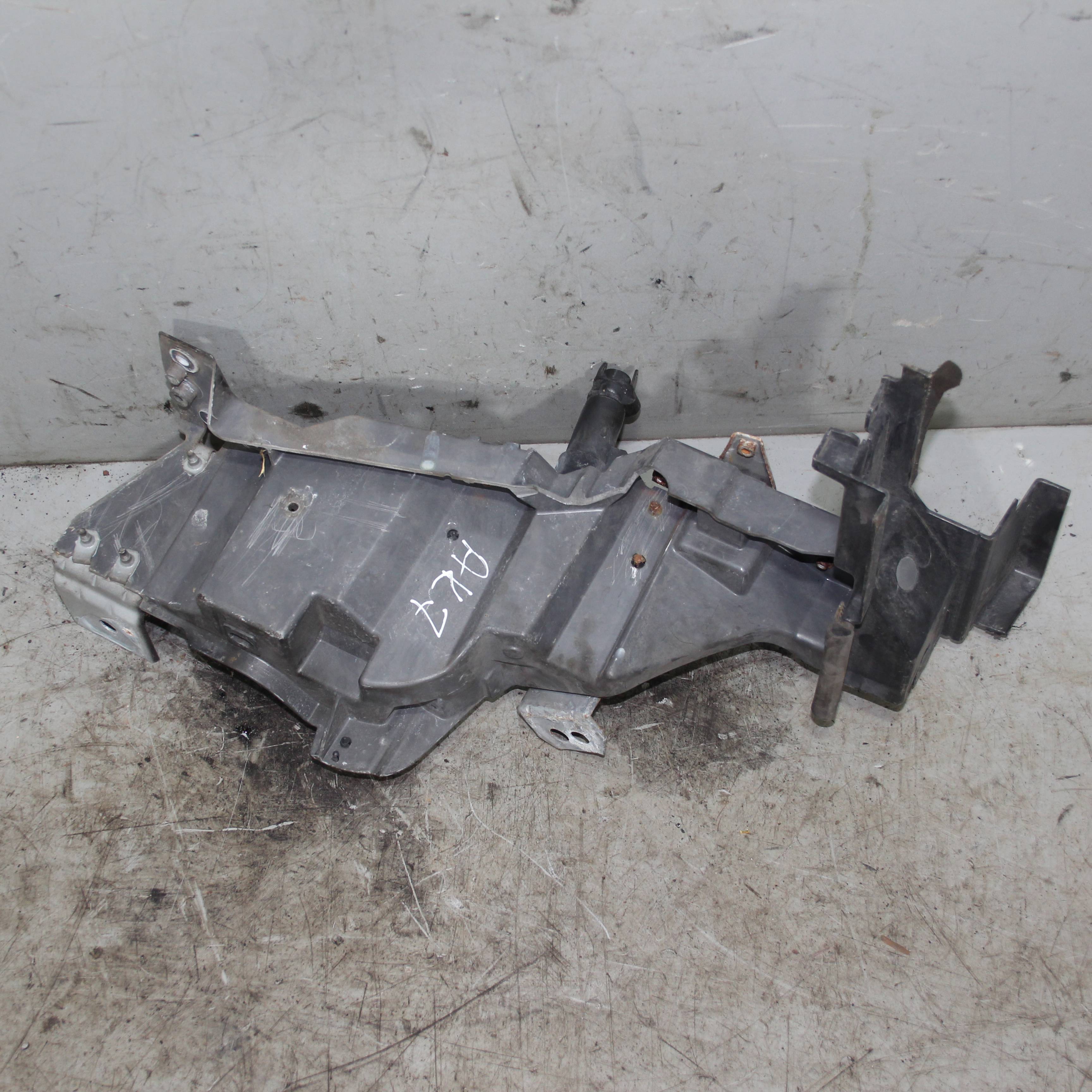 JAGUAR S-type I рестайлинг (2004—2008) для Панель передняя (правая часть)