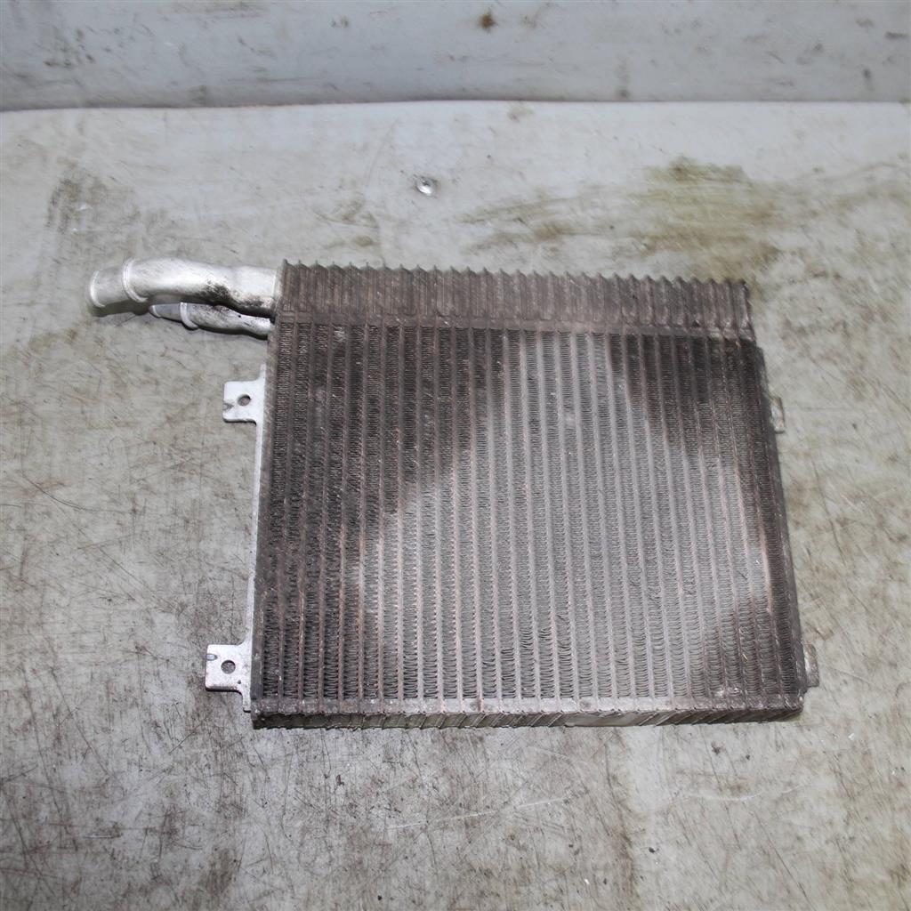 JAGUAR XF I (2007—2011) для Радиатор дополнительный левый