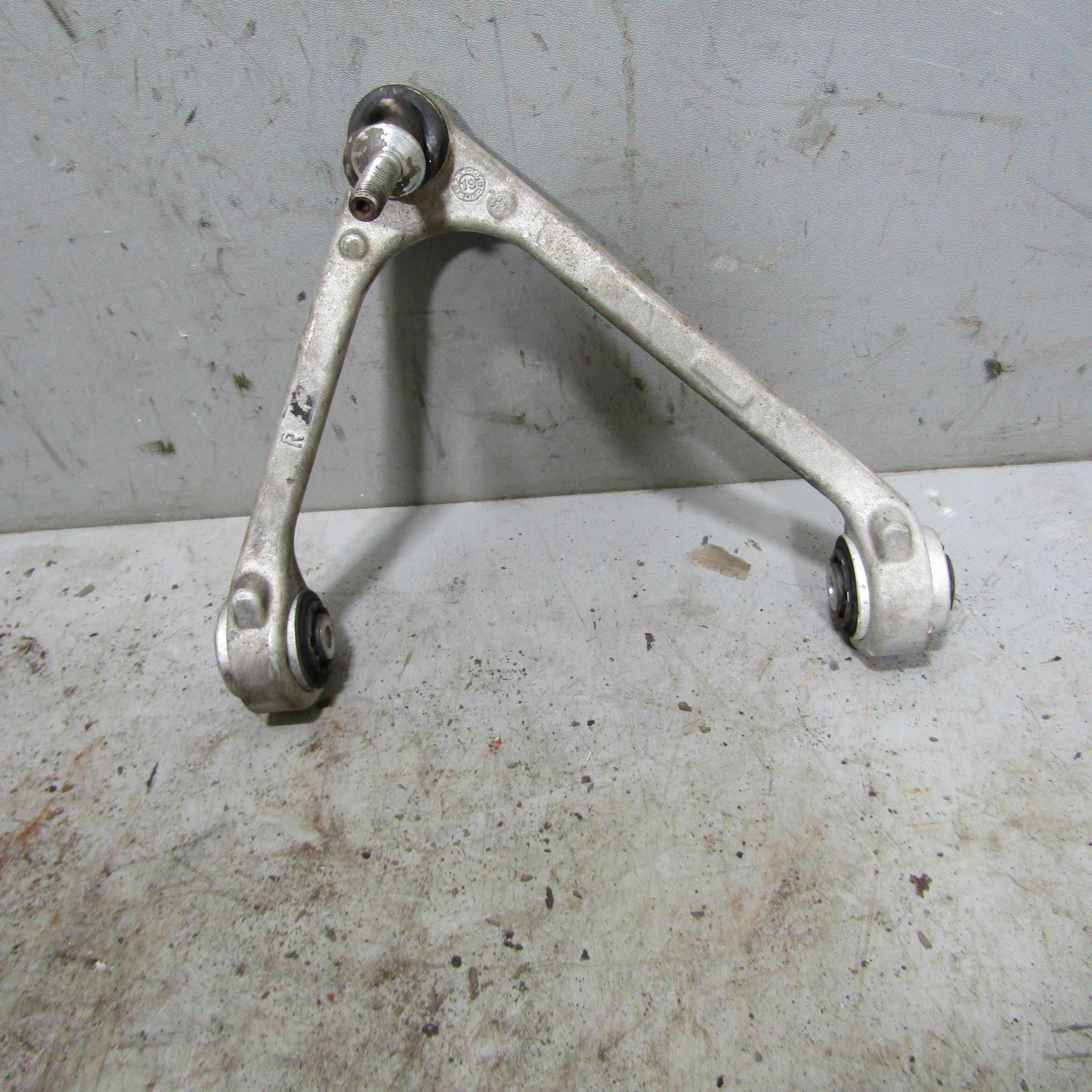 JAGUAR XF I (2007—2011) для Рычаг передний верхний правый