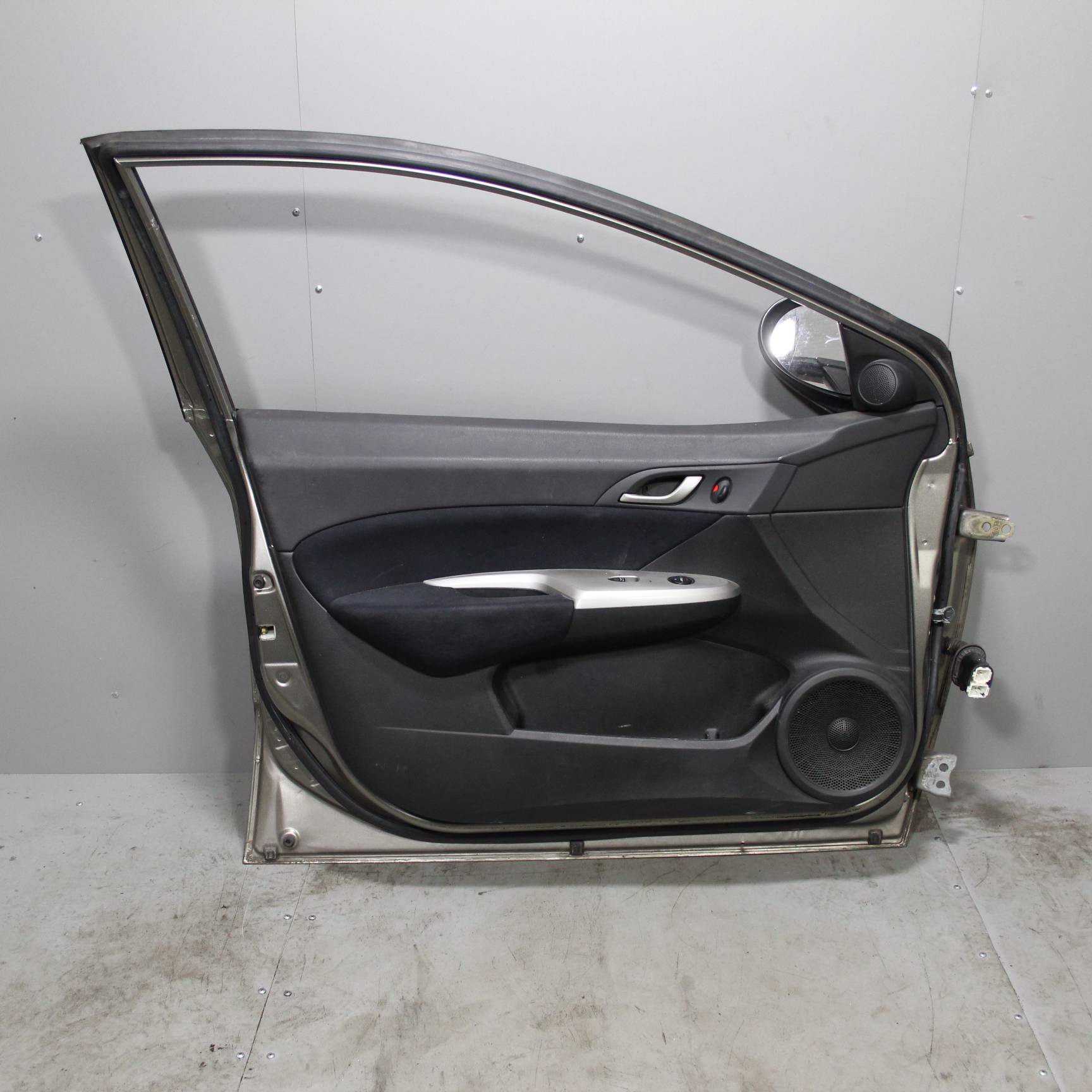 HONDA Civic VIII (2005—2009) для Обшивка двери передней левой