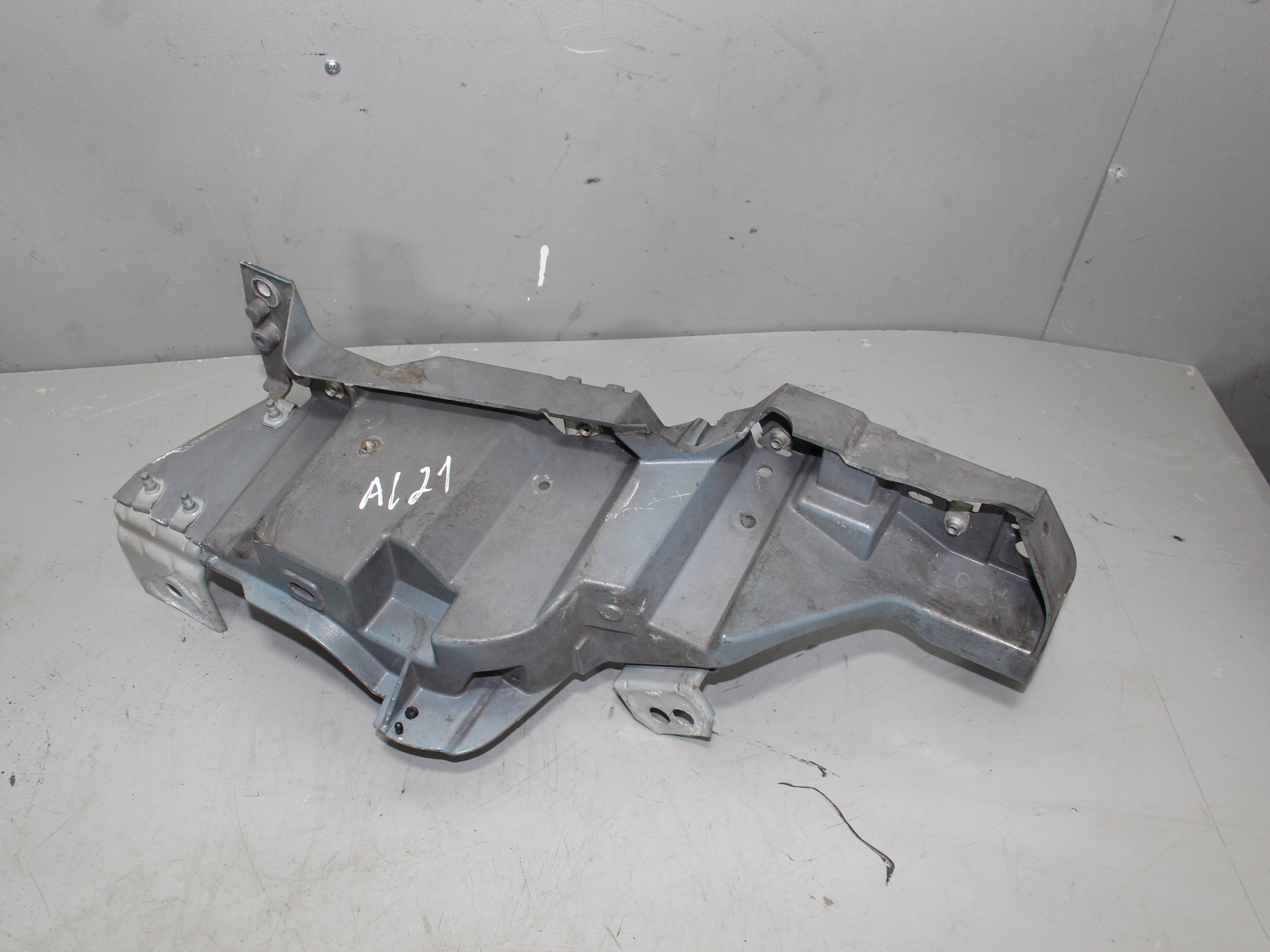 JAGUAR S-type I рестайлинг (2004—2008) для Панель передняя (правая часть)