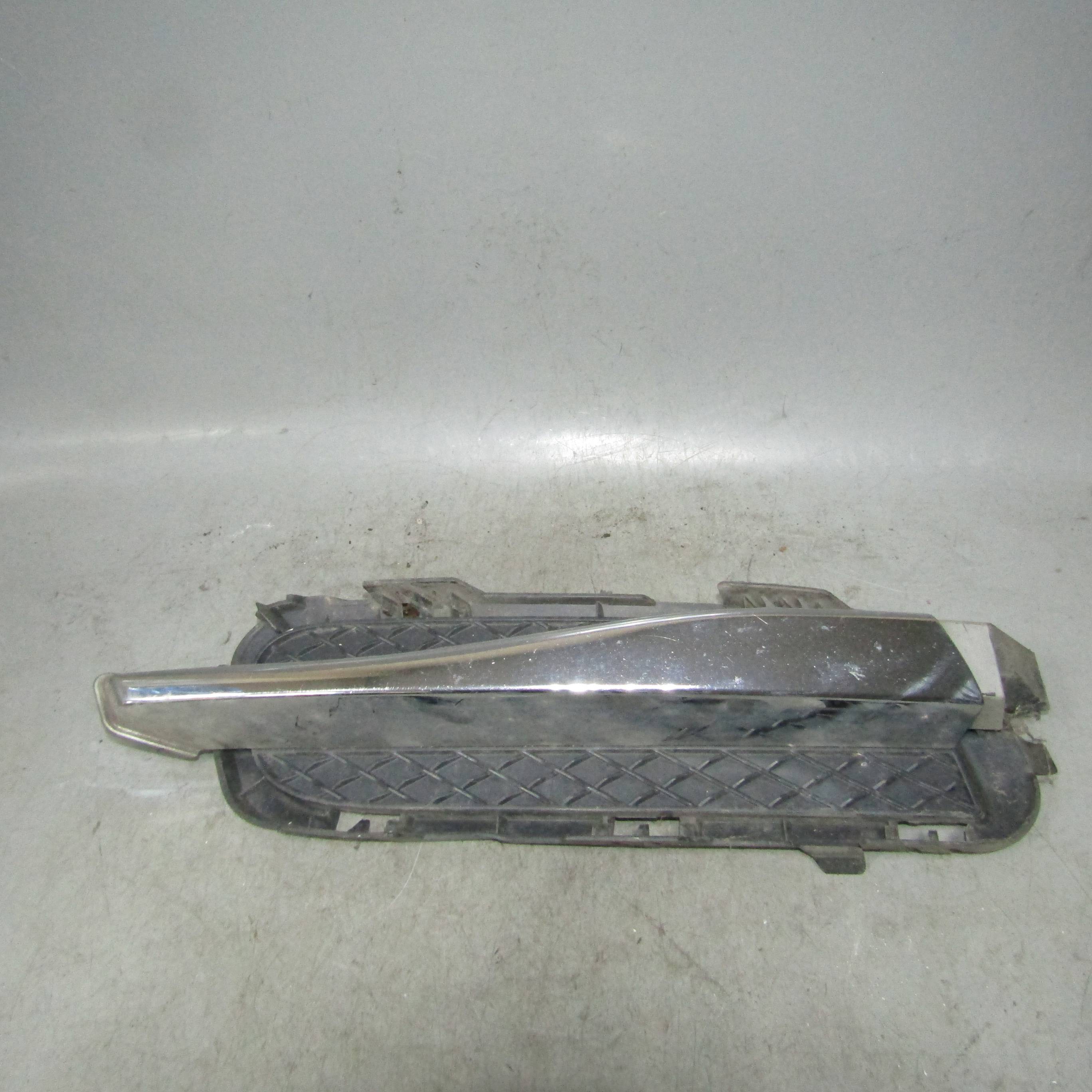 JAGUAR XF I (2007—2011) для Решетка в бампер правая