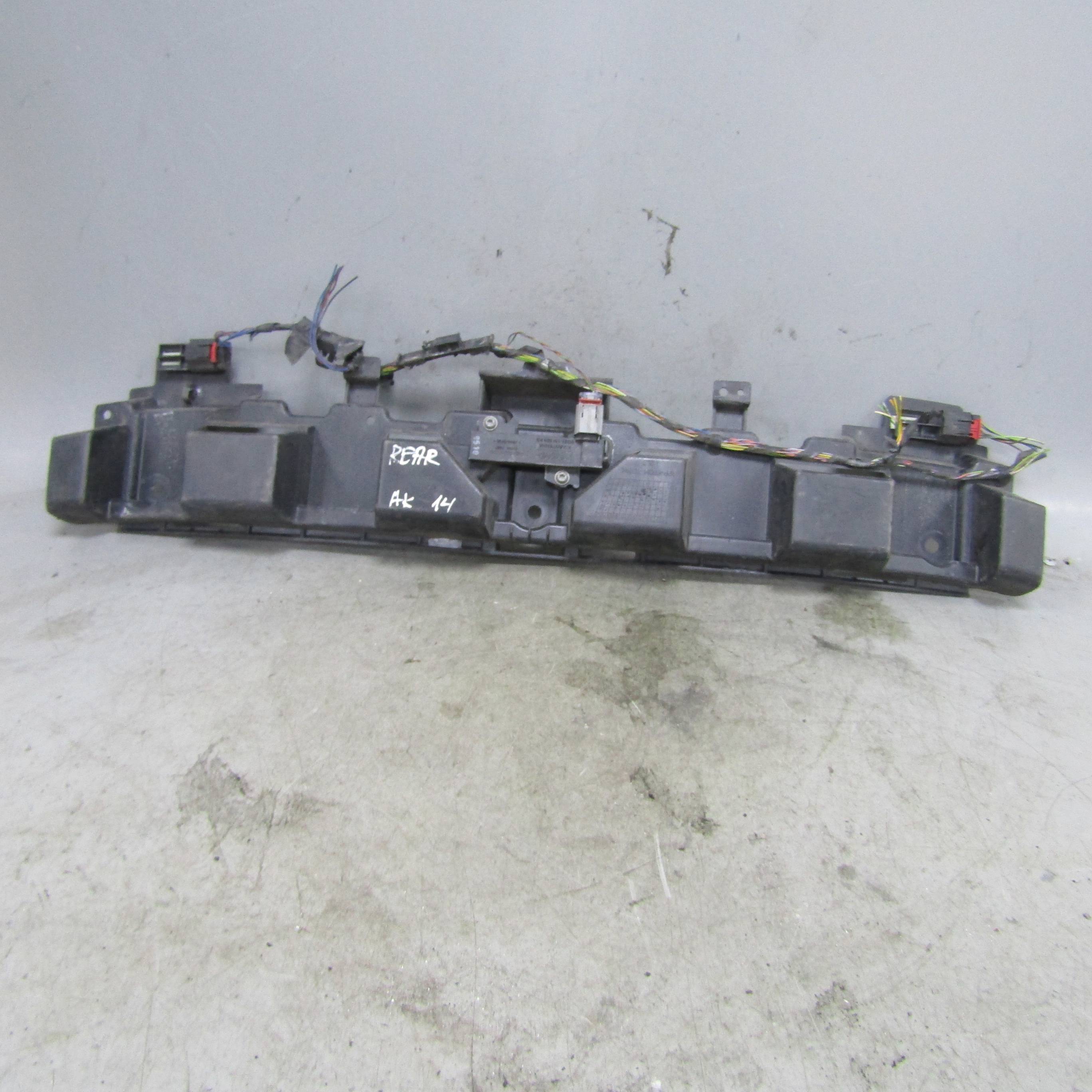 JAGUAR XF I (2007—2011) для Кронштейн заднего бампера центральный