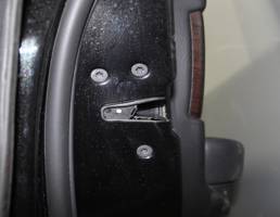 Замок двери задней левой для LAND ROVER Range Rover Sport I (2005—2009)  запчасти бу