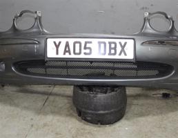 Решетка в бампер центральная для JAGUAR X-type I (2001—2009)  запчасти бу