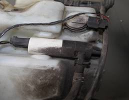 Насос омывателя фар для LAND ROVER Range Rover Sport I (2005—2009)  запчасти бу