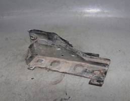 Кронштейн передней панели правый для LAND ROVER Discovery III (2004—2009)  запчасти бу