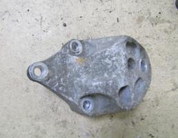 Кронштейн опоры двигателя для JAGUAR X-type I (2001—2009)  запчасти бу