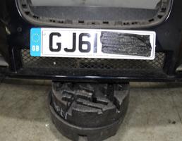 Решетка в бампер центральная для JAGUAR XF I рестайлинг (2011—2015)  запчасти бу