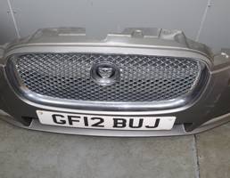 Решетка радиатора для JAGUAR XF I рестайлинг (2011—2015)  запчасти бу