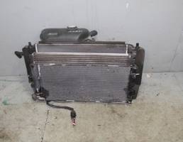 Радиатор основной для JAGUAR XF I рестайлинг (2011—2015)  запчасти бу